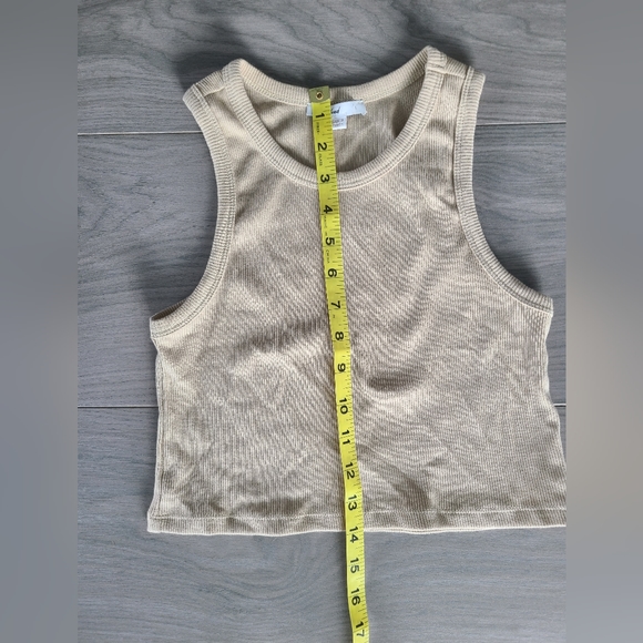 Cropped top - Picture 3 of 4